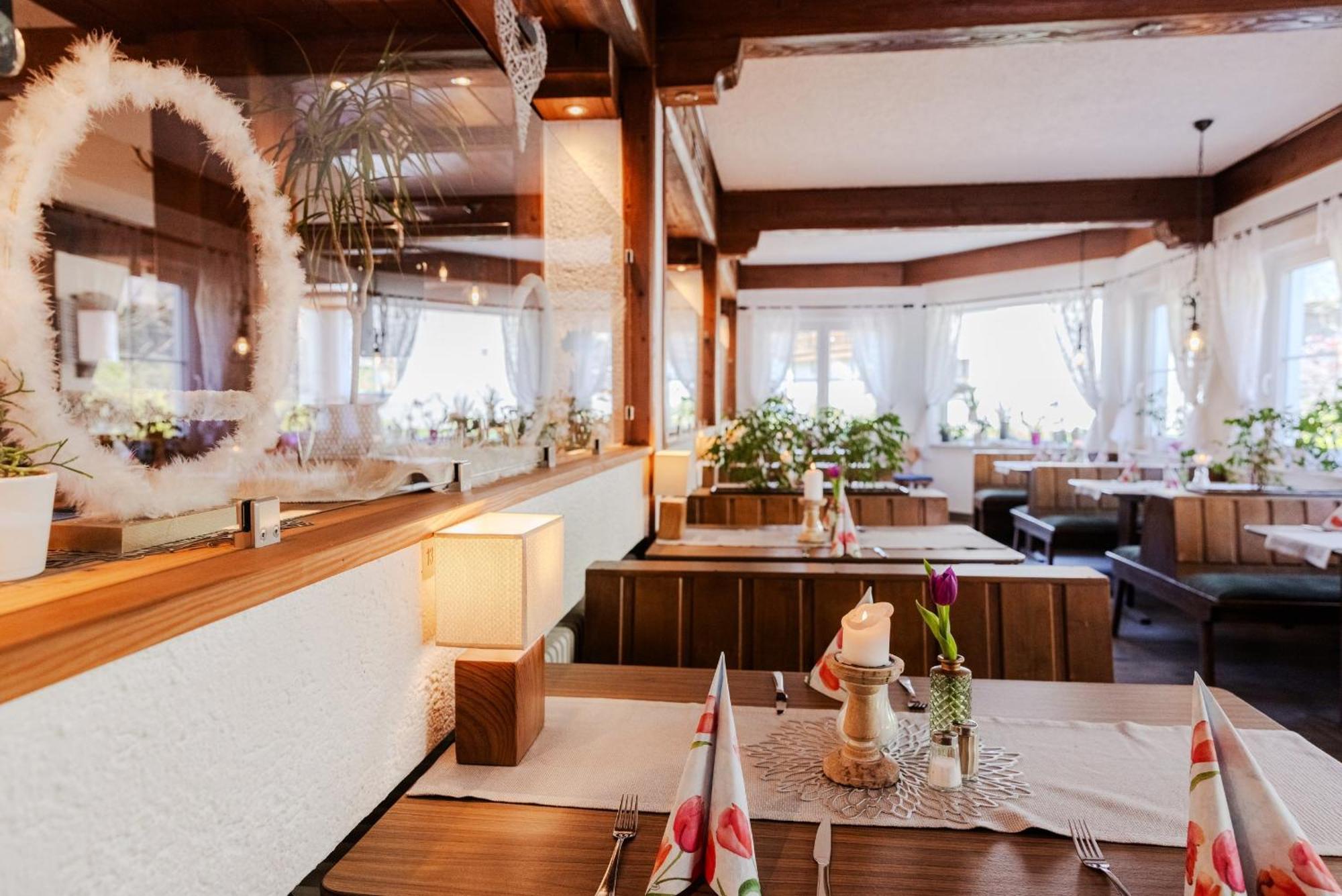 Landgasthof Zur Linde Heimbuchenthal Экстерьер фото