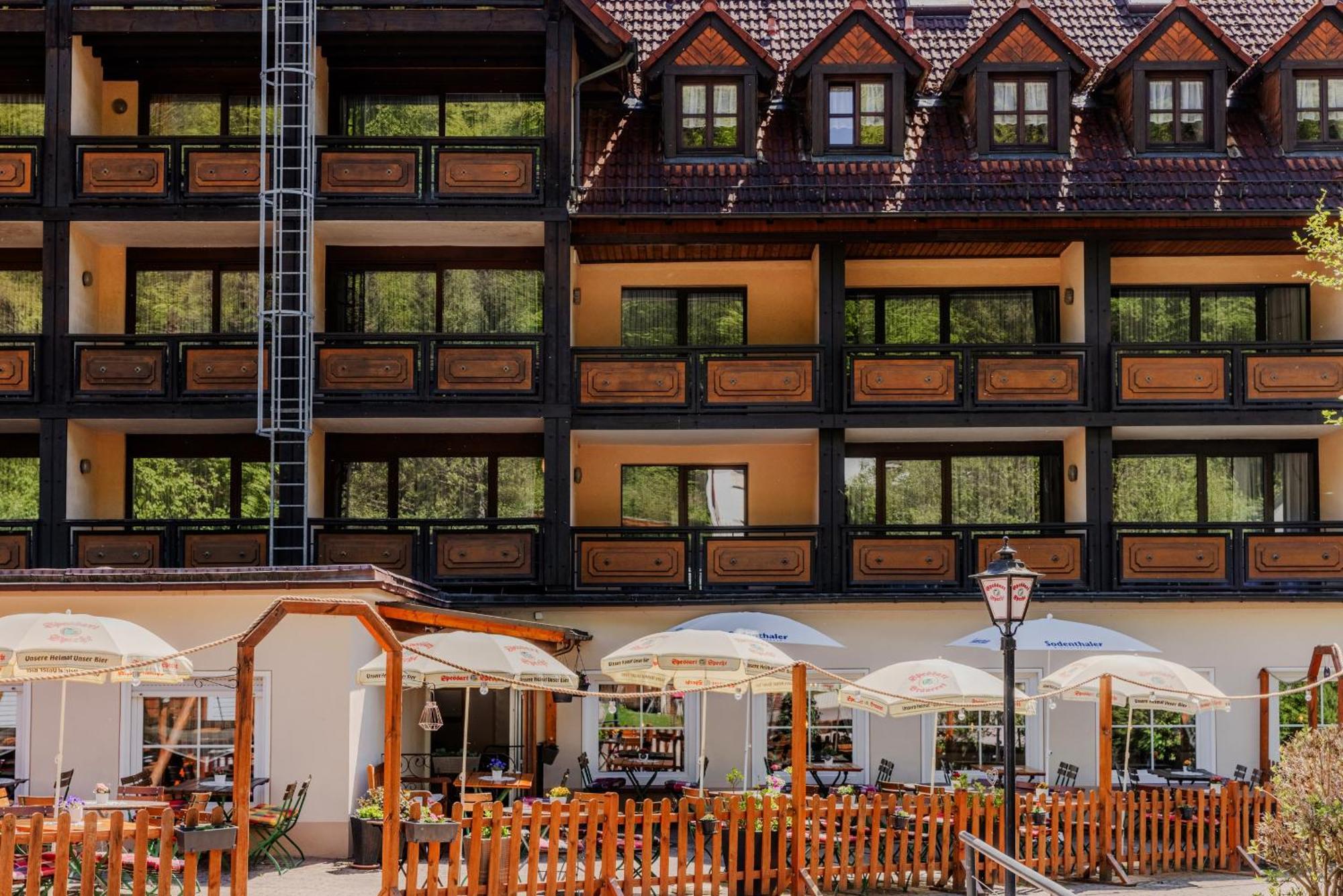 Landgasthof Zur Linde Heimbuchenthal Экстерьер фото