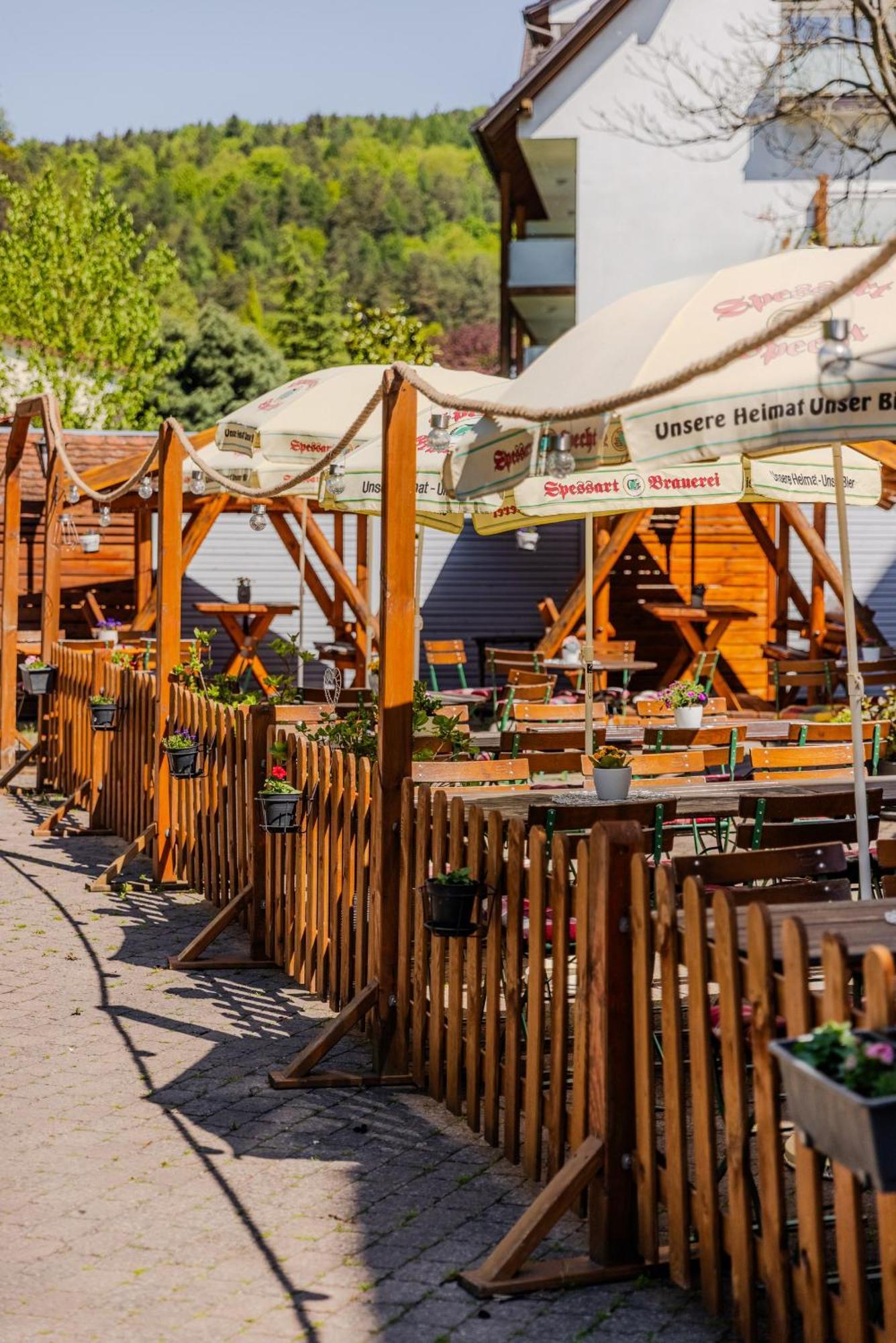 Landgasthof Zur Linde Heimbuchenthal Экстерьер фото