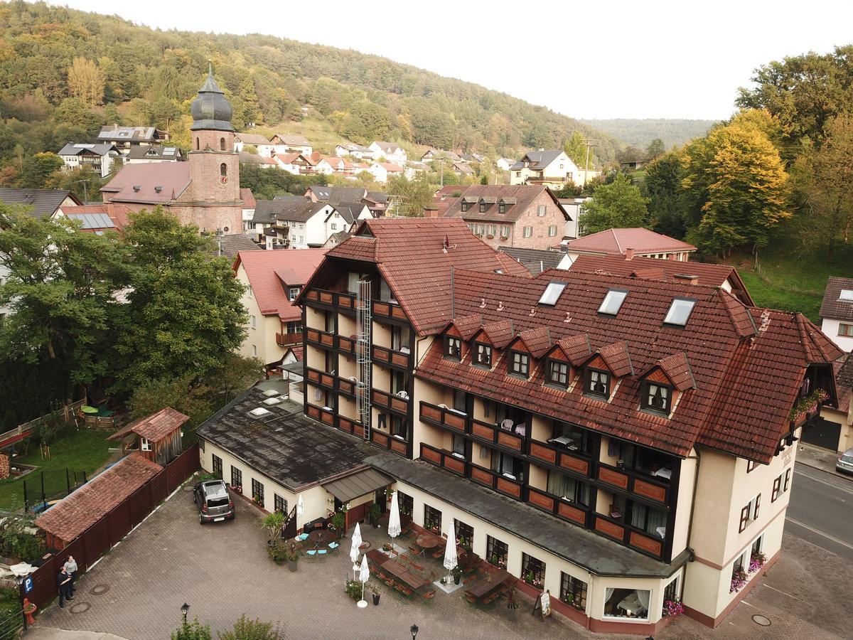 Landgasthof Zur Linde Heimbuchenthal Экстерьер фото