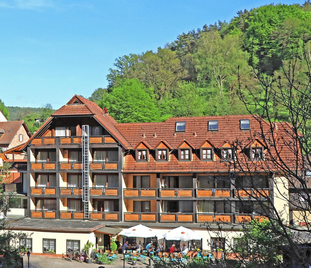 Landgasthof Zur Linde Heimbuchenthal Экстерьер фото